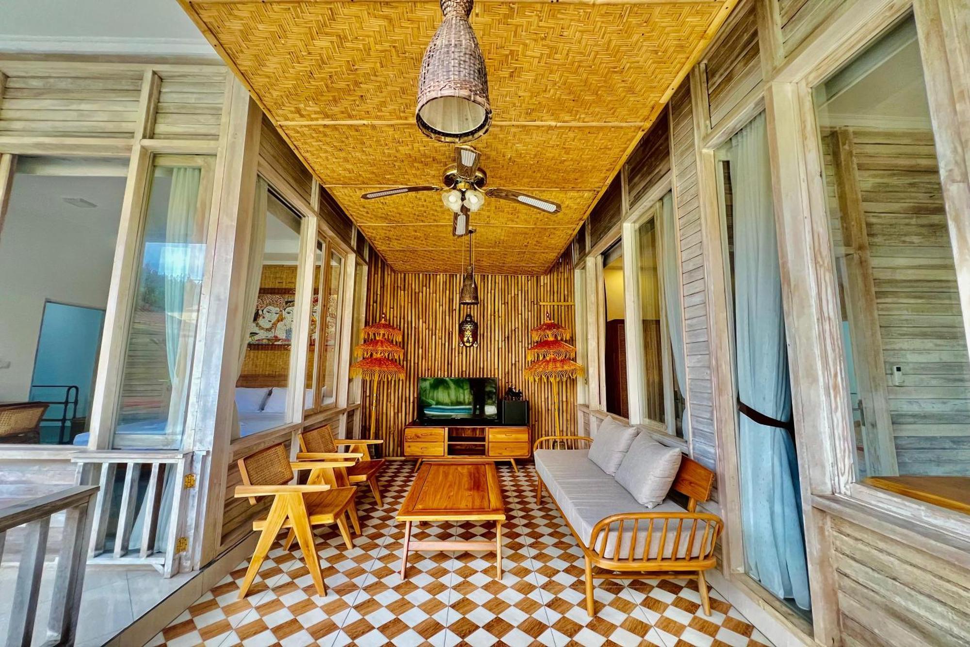 La Linda Villa