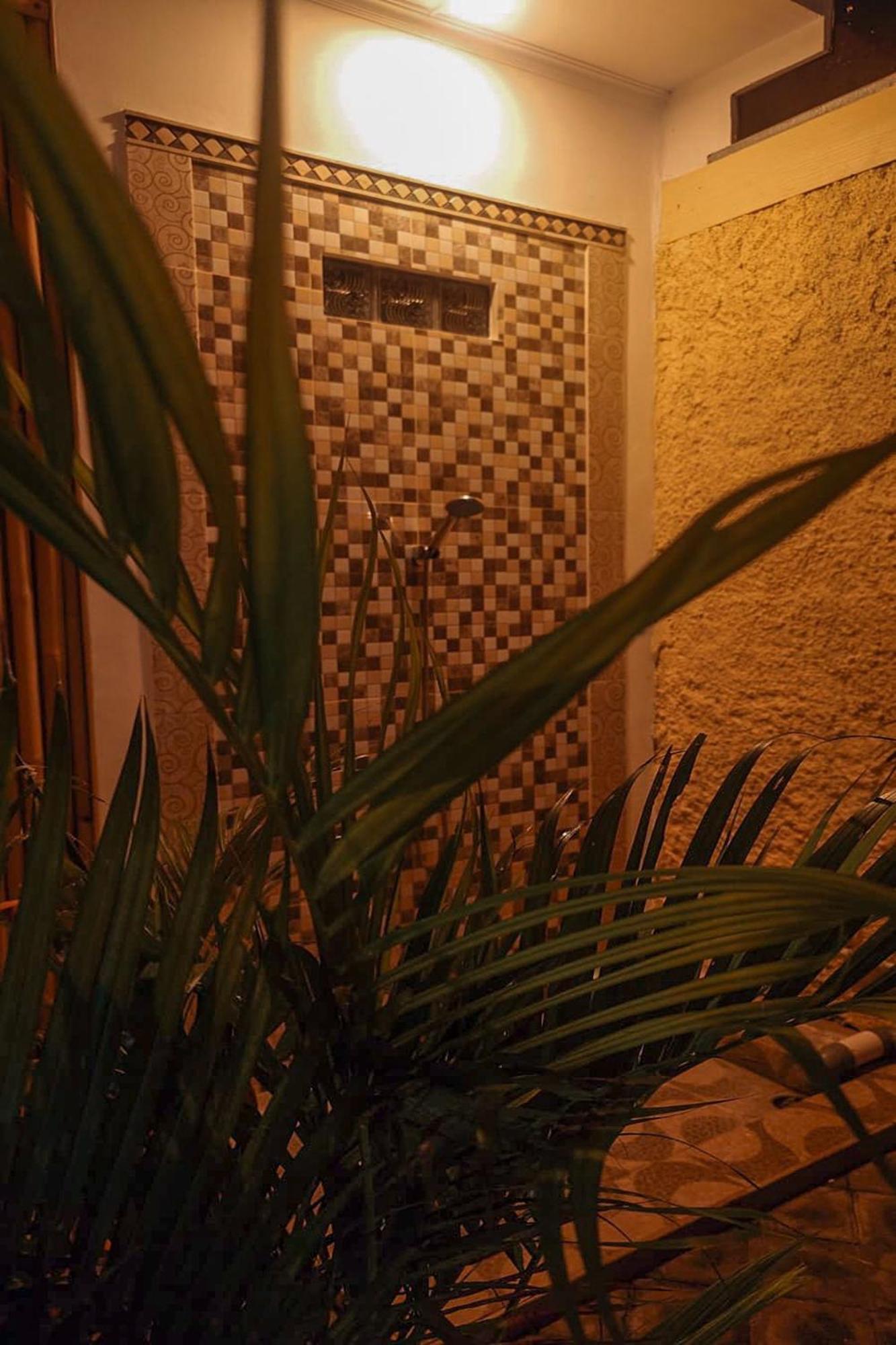 La Linda Villa *